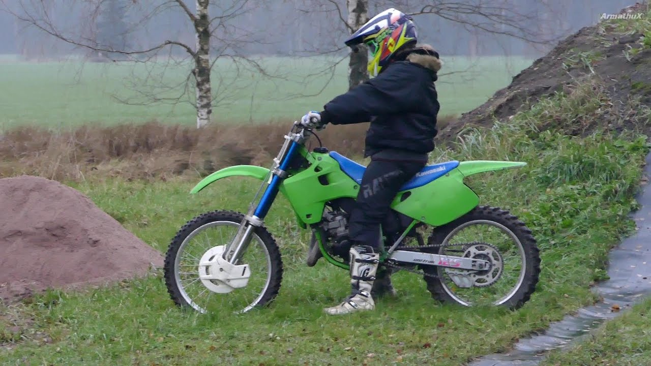 Kawasaki KX 125 2-Stroke - My First Start | Soundcheck (Raw)