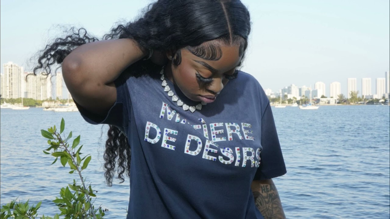 The Real Meladee - Havin Shit (Official Audio)