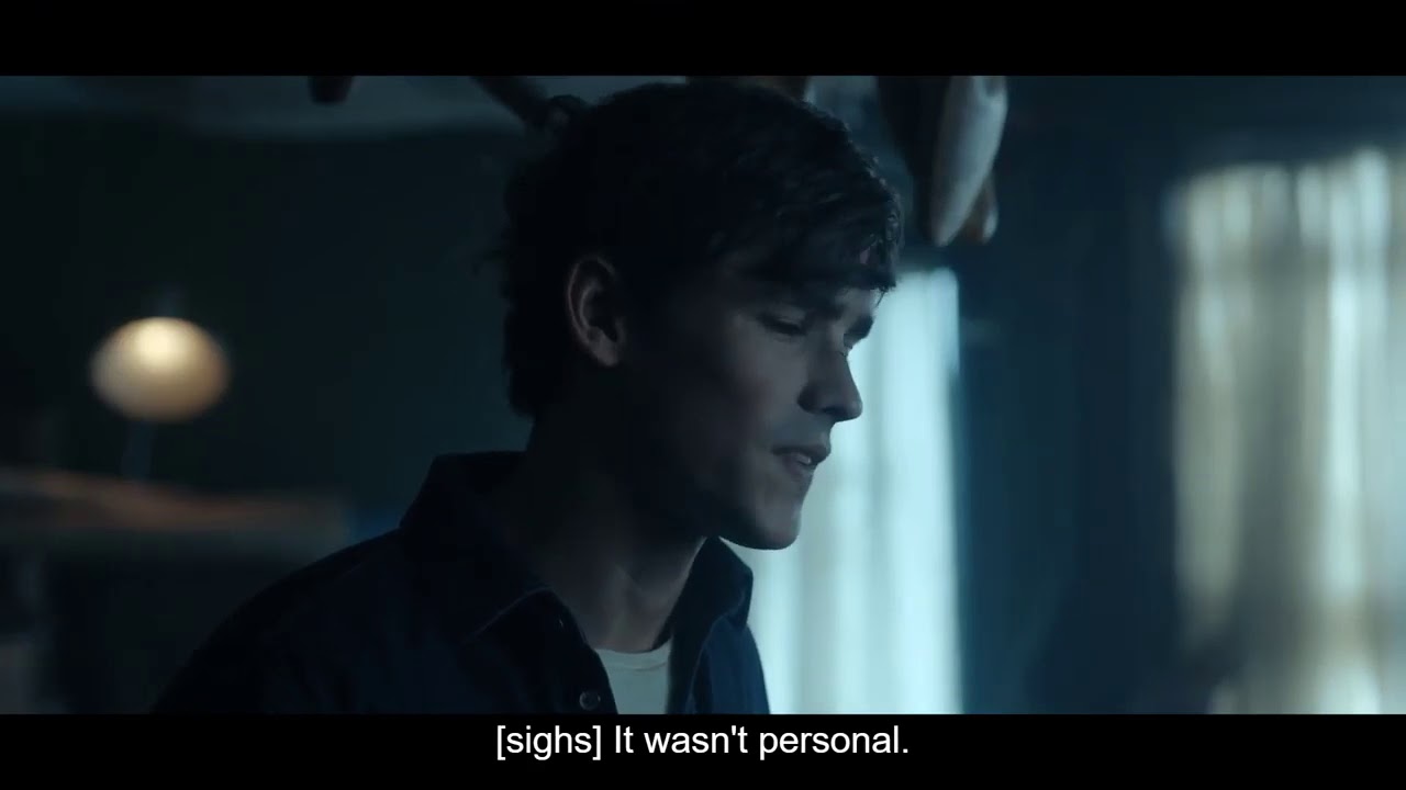 Dic Grayson goes for his new Suit - Titans 2x12