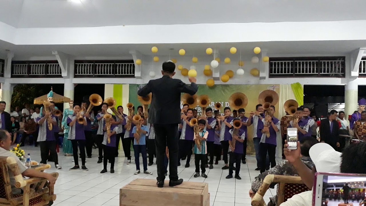 Music bambu Kauhis