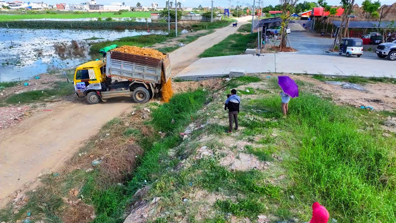 Full Project ! Road construction, Bulldozer KOMATSU D31P, Dump Truck 5Ton Unloading