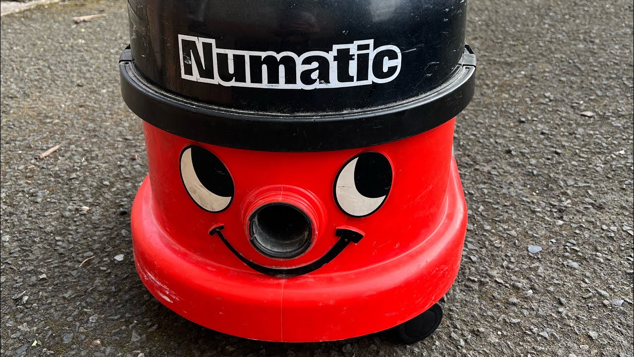 Trash find Numatic NRV200C2 Henry hoover vacuum cleaner
