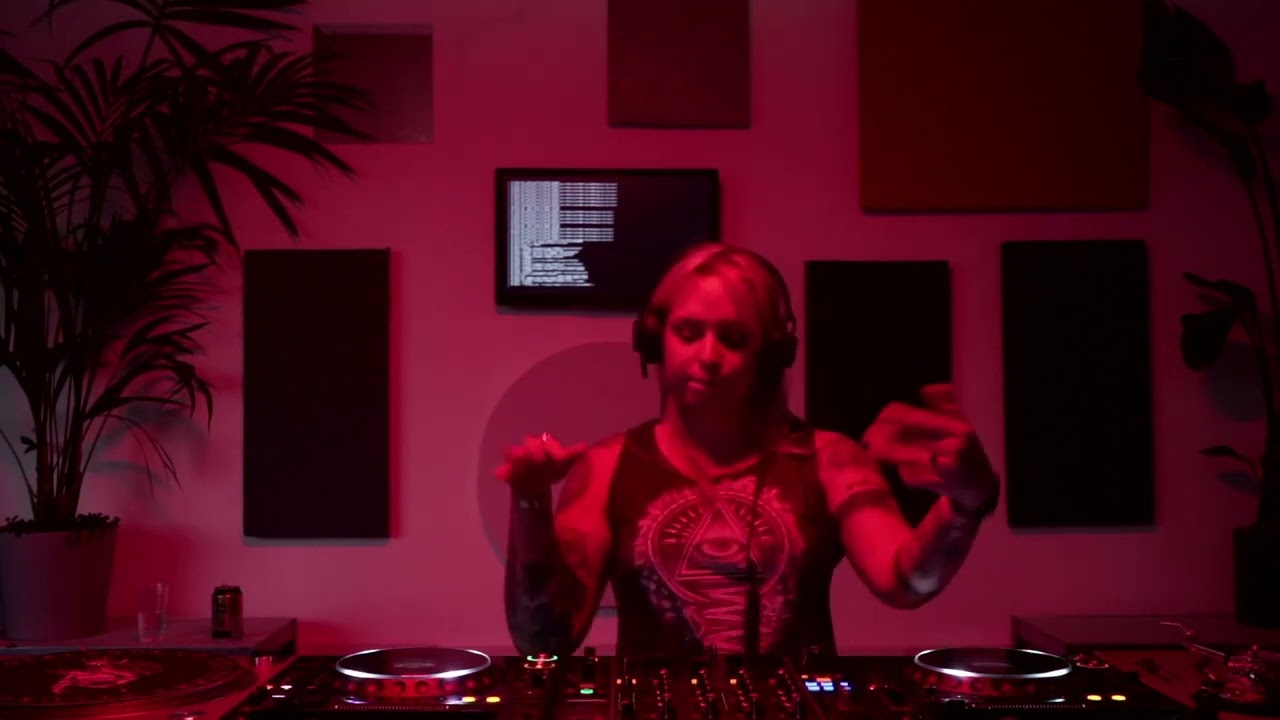 DJ Valkyrie @ Maxi radio 08-07-2023 (Digital Nomads records)