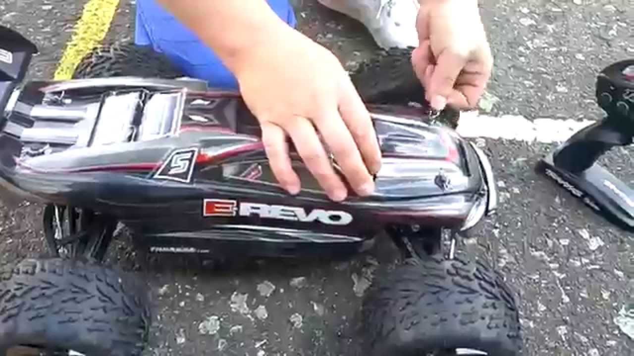 Traxxas E-REVO 1/10 LiPo 2S