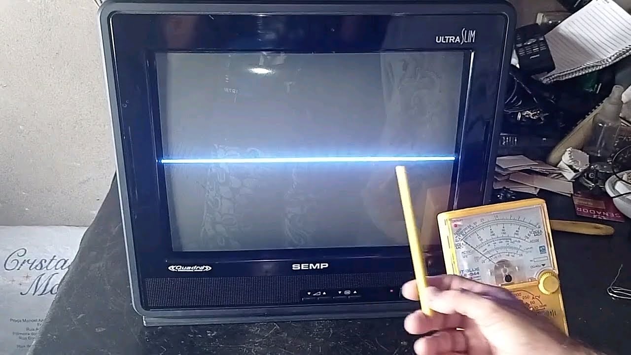 TV Semp Toshiba de 14 polegadas com vertical  fechado, após conserto apresentou mais um defeito