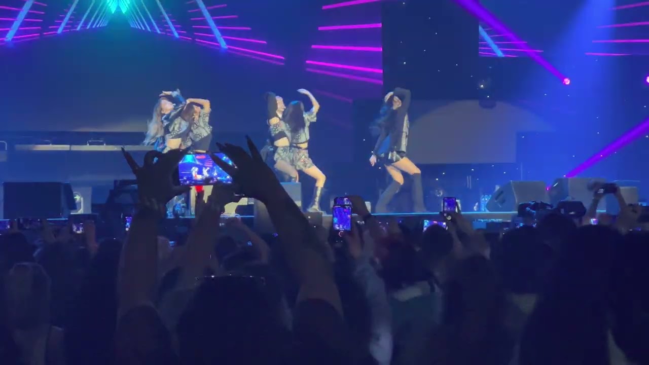 Everglow - La Di Da - HallyuPopFest London Night 1 - 20220709