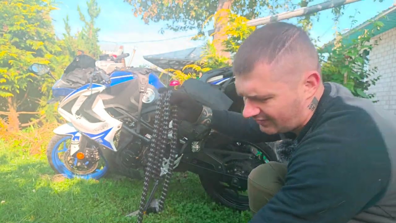 Снимаем,обслуживаем и натягиваем цепь,Мотоцикл Racer RC250XZR-A Storm!