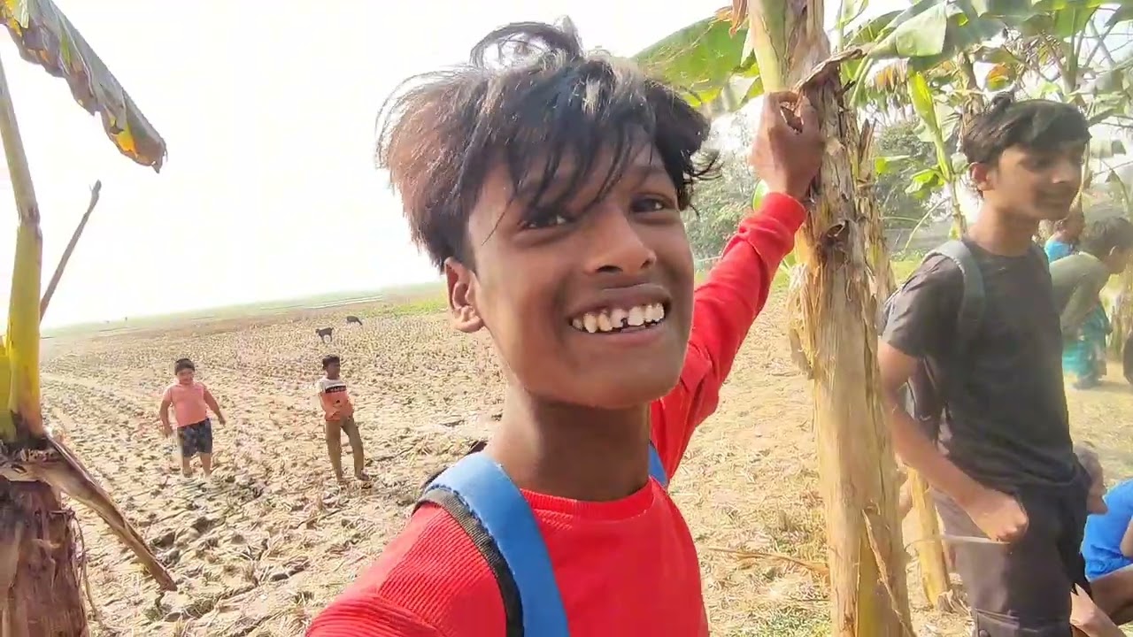 গ্রামের পুকুরে মাছ ধরতে একি কান্ড! 😱🎣 | Village Vlog 2026 | Crazy Life Jr
