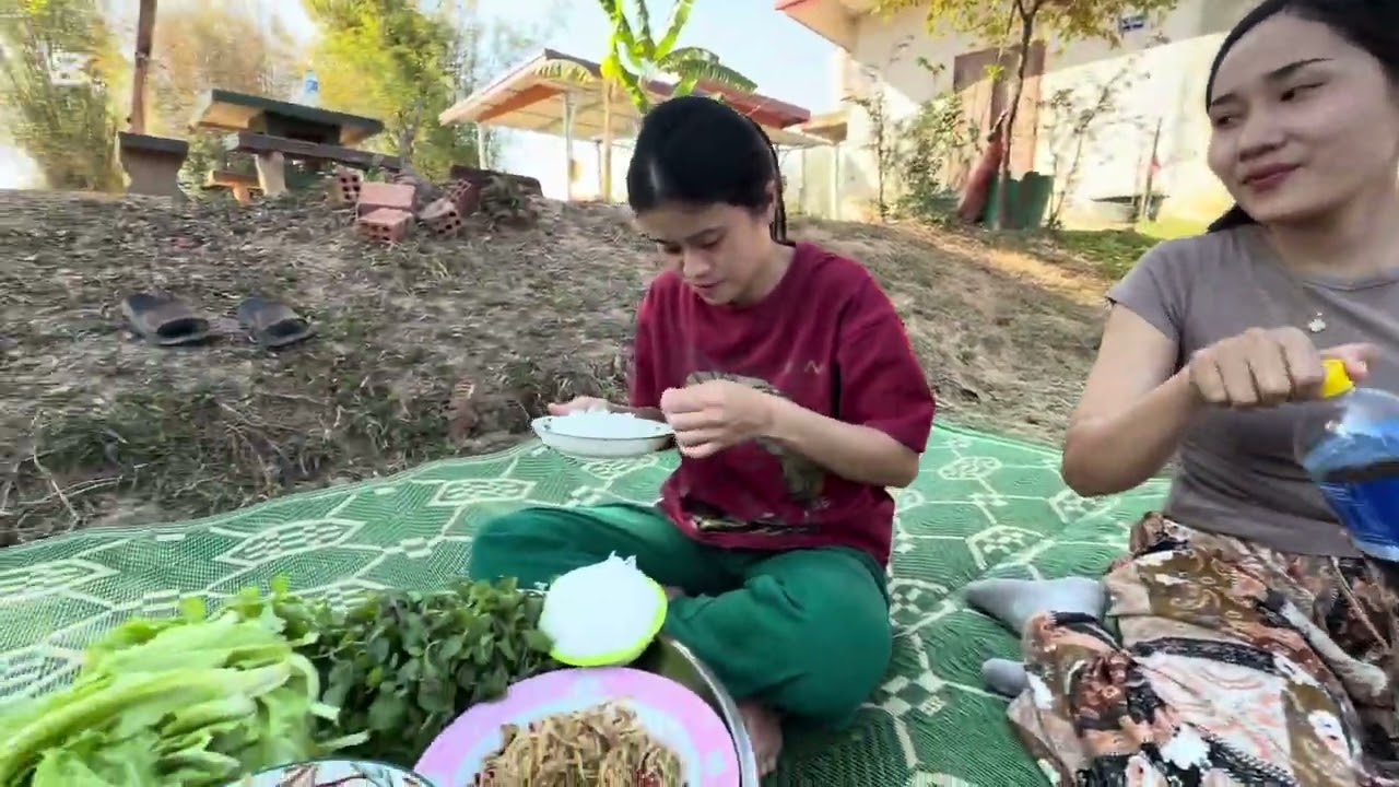 ແກງຫນໍ່ໄມ້ປີ້ງປາ/🇱🇦แกงหน่อไม้ปี้งปา