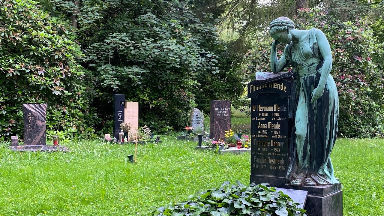 Städtischer Friedhof Chemnitz 4K Video - afternoon walk