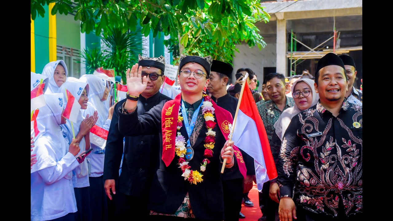 Sang Juara Dunia Dari MTsN 3 Banyuwangi