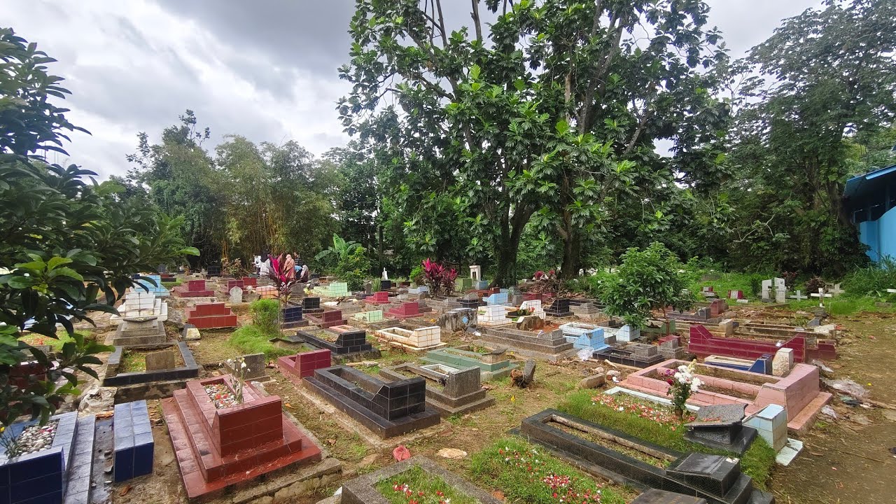 KUBURAN H ROPITERCAFUR @raunkampung #horror #beautiful  #viral #scary #depok #story 