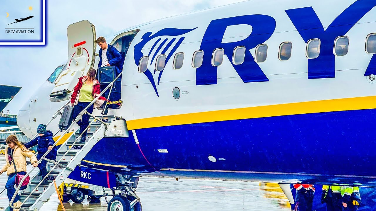 [4K] TR | A short journey with RYANAIR :D | Ryanair (op.by BUZZ) | Berlin to Krakow