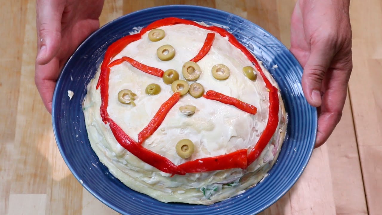 Receta de Navidad/Tarta de Panquecas Saladas fría.