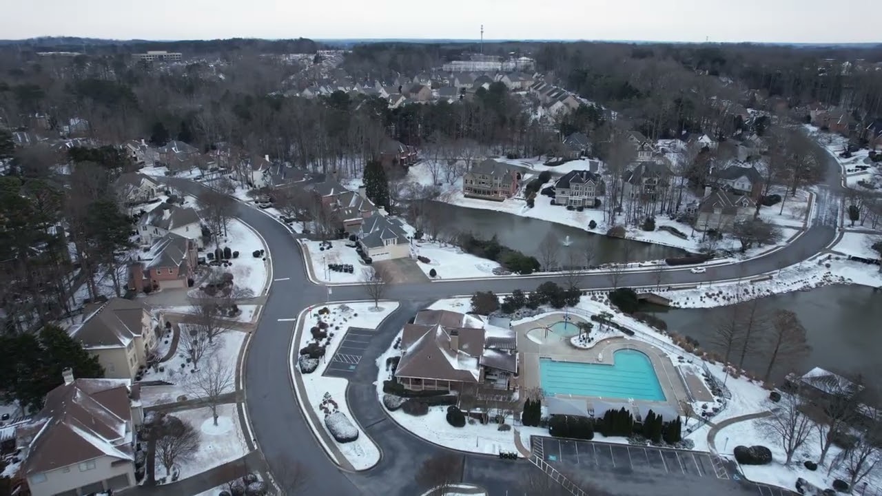 Winter Silence! A snowy drone flight