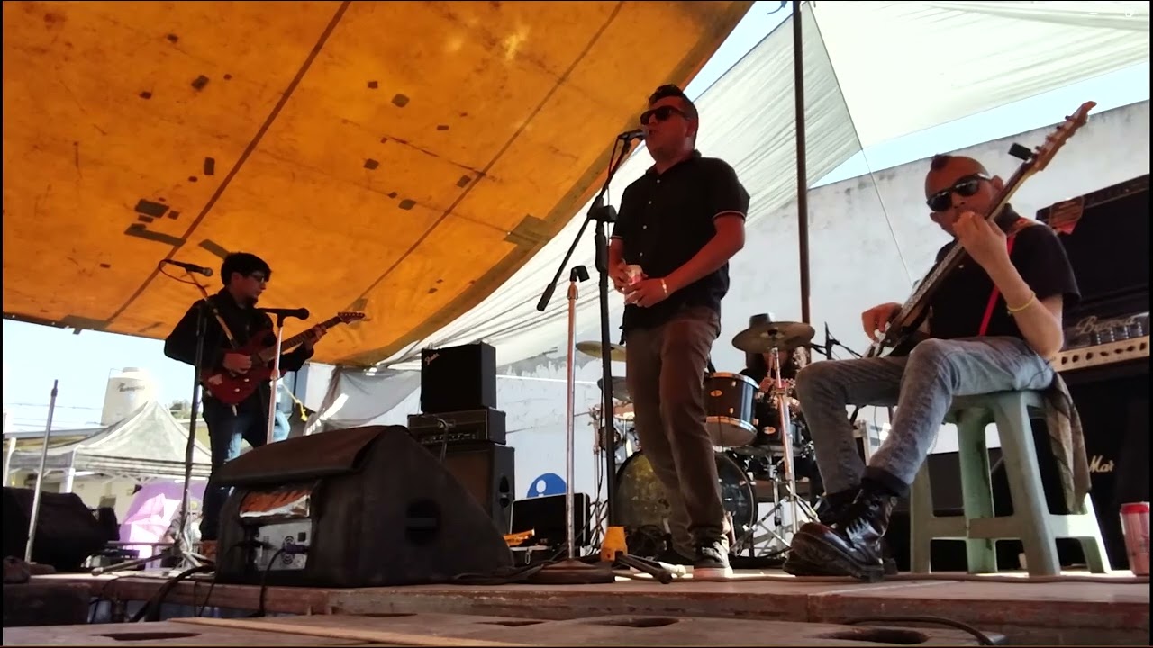 The Crazy Monster´s - Mierda de Ciudad Cover Kortatu en Chalco centro