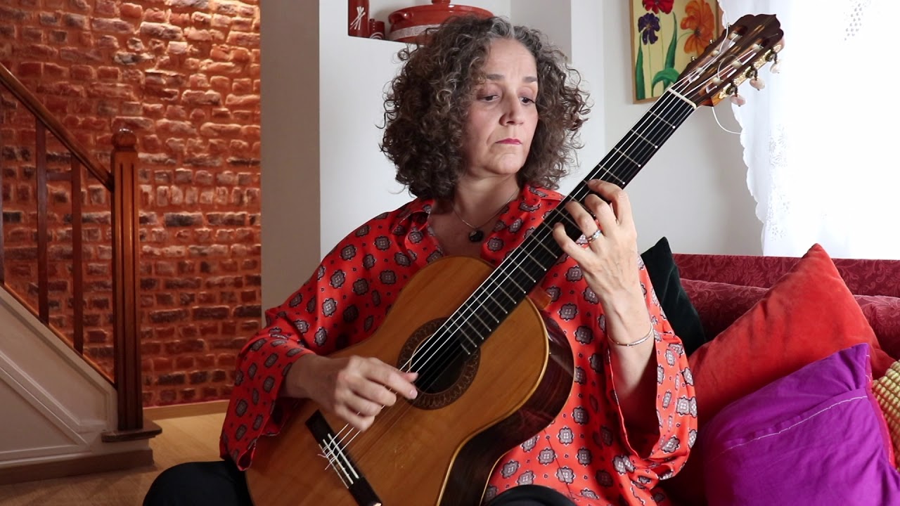 Antigoni Goni plays Legnani Capriccio #13