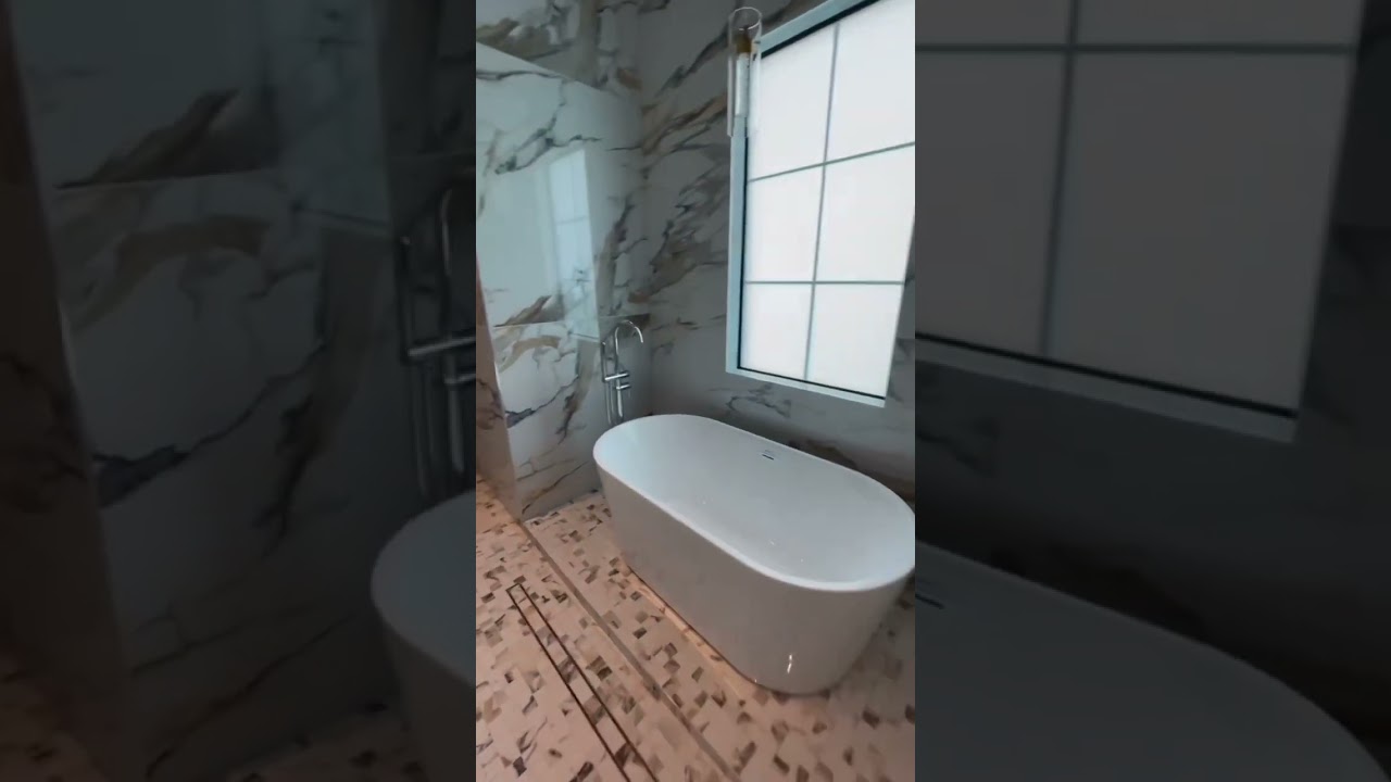 WHAT DO YOU THINK OF THIS LUXURY SHOWER? | STACEY GLENN | TOP AGENT TEAM FLORIDA