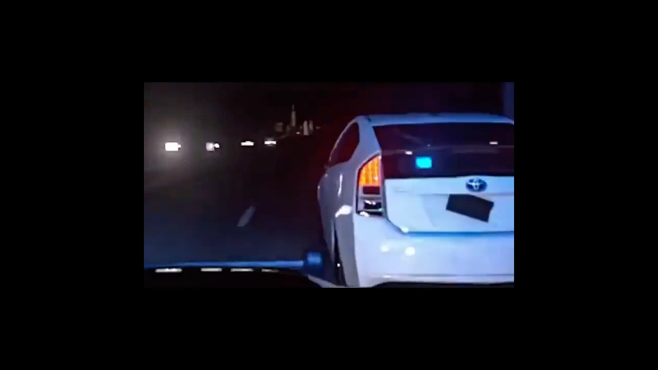 Man Uses Blinding 100,000 Lumen Flashlight to Escape from  Police