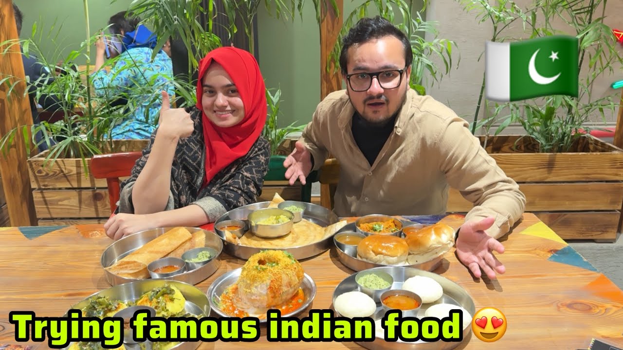 Trying premium indian famous food😍||yusra ka khandan south indian nikla😱