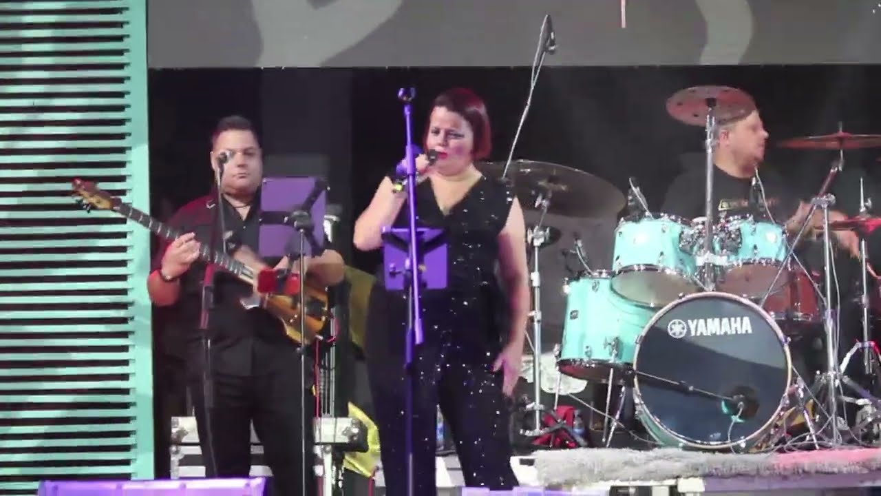 “Si amas a Roberto Carlos, Julio Iglesias o Camilo Sesto ¡tienes que escuchar esto! Fayna Duchement.