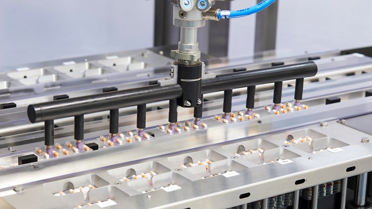 Blister Receiving, De-Curling, Nesting & Collating System With Cross Transfer To Pillow Machine