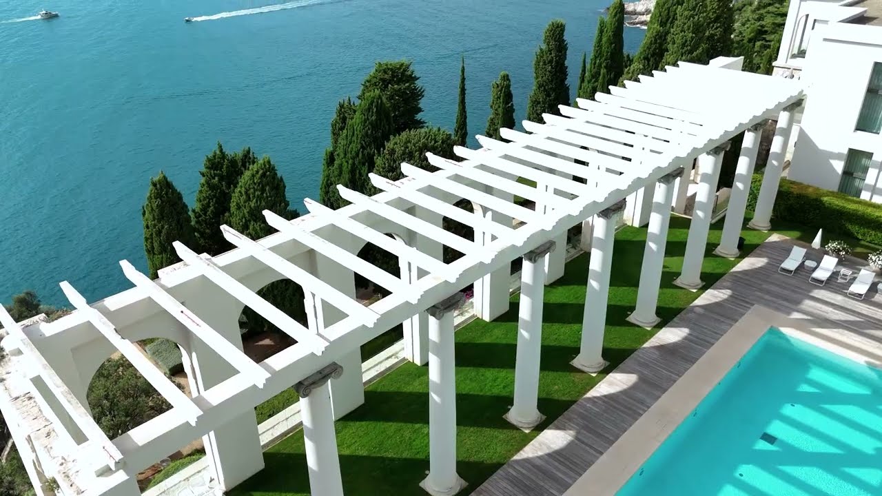 Cap de Nice – Appartement d'exception en duplex avec jardin au Palais Maeterlinck, vue mer