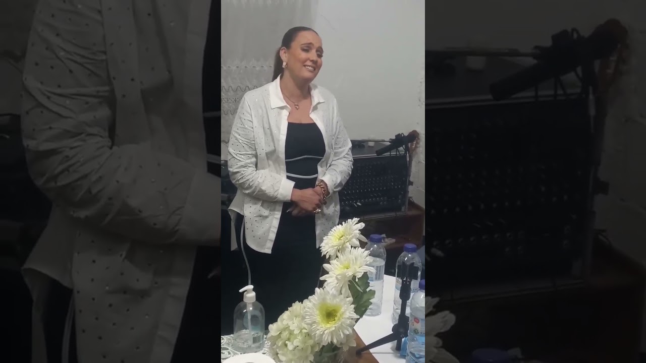 Emoção: Irmã vaira surpreende com cantos ciganos