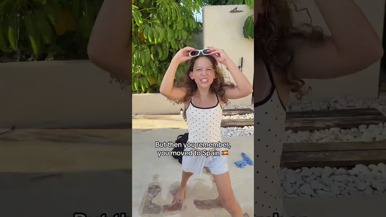 Back to school is different this year 🇪🇸#jonathanjoly #shorts ￼