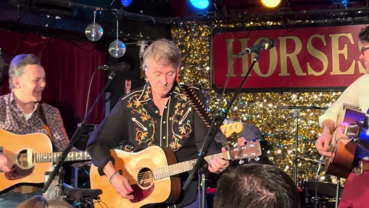 Jamie Oliver & The Cuddy Family Band - Livin’ On Love - LIVE at The Horseshoe Tavern 
