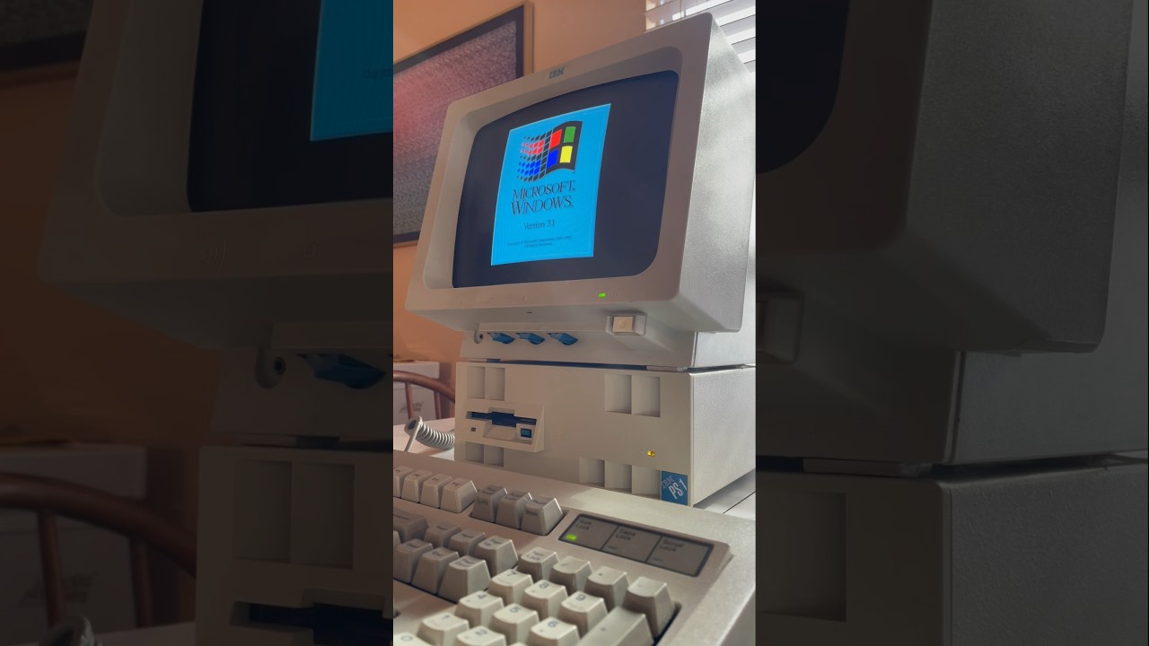 Retro PC ASMR: IBM PS/1 2121 startup, loading Windows 3.1 & Chip&rsquo;s Challenge #retrocomputing #asmr