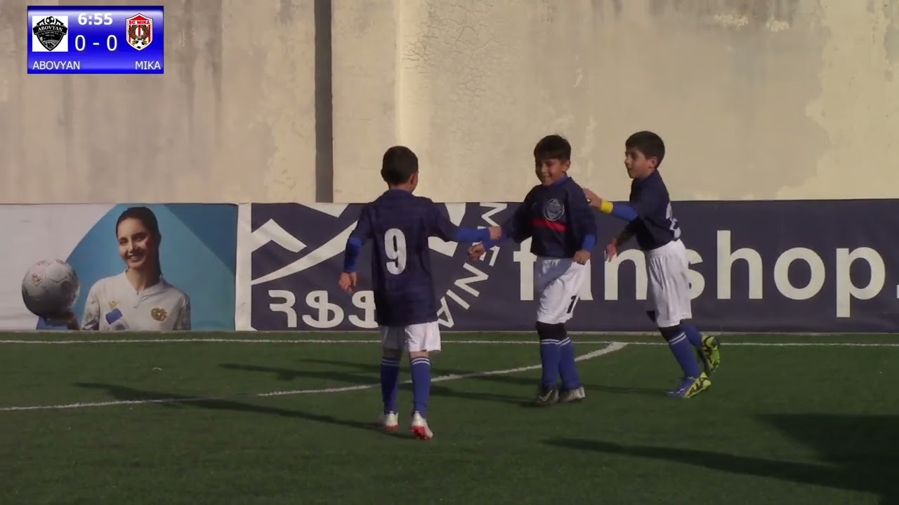 ABOVYAN 18  VS  MIKA 18