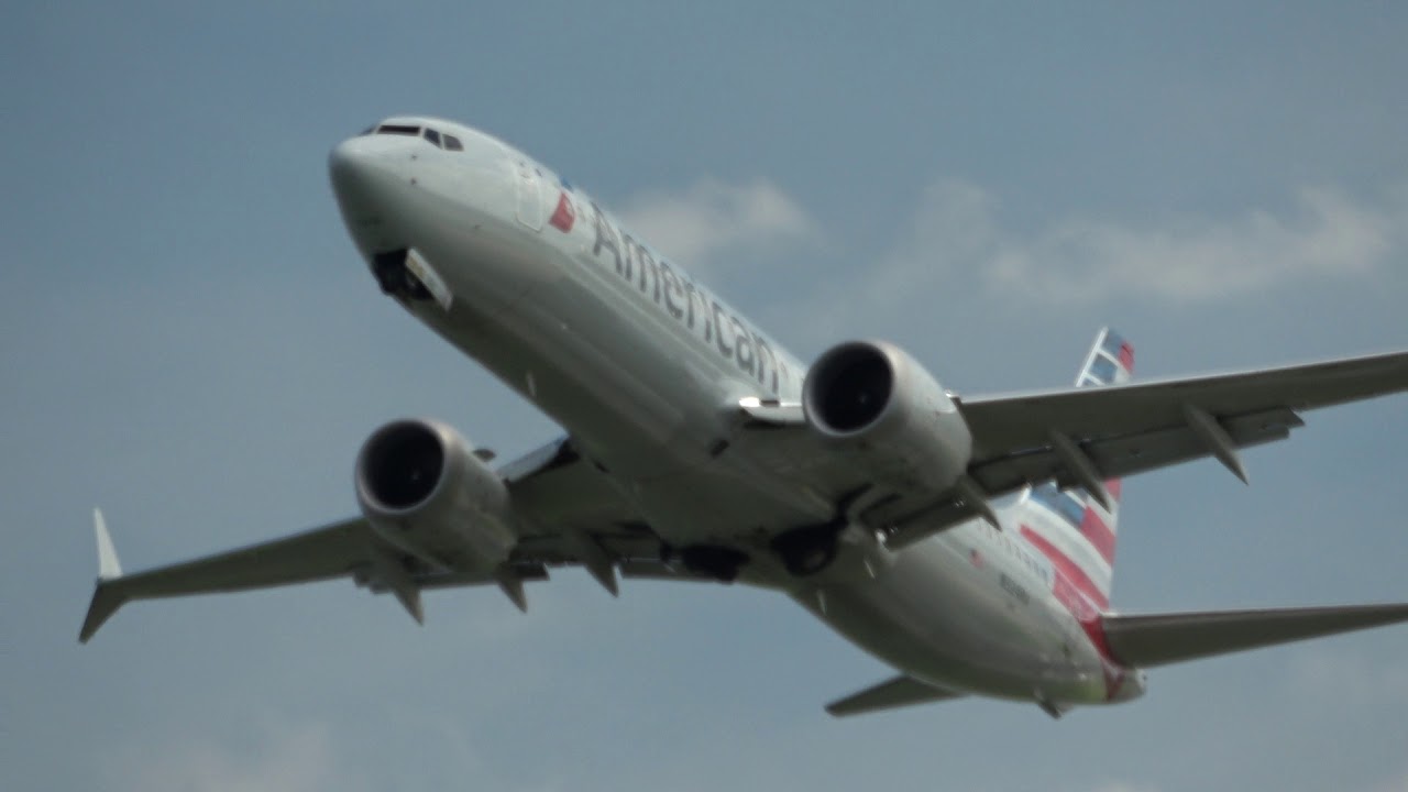 AA 737 Max departing DCA 8/9/2018