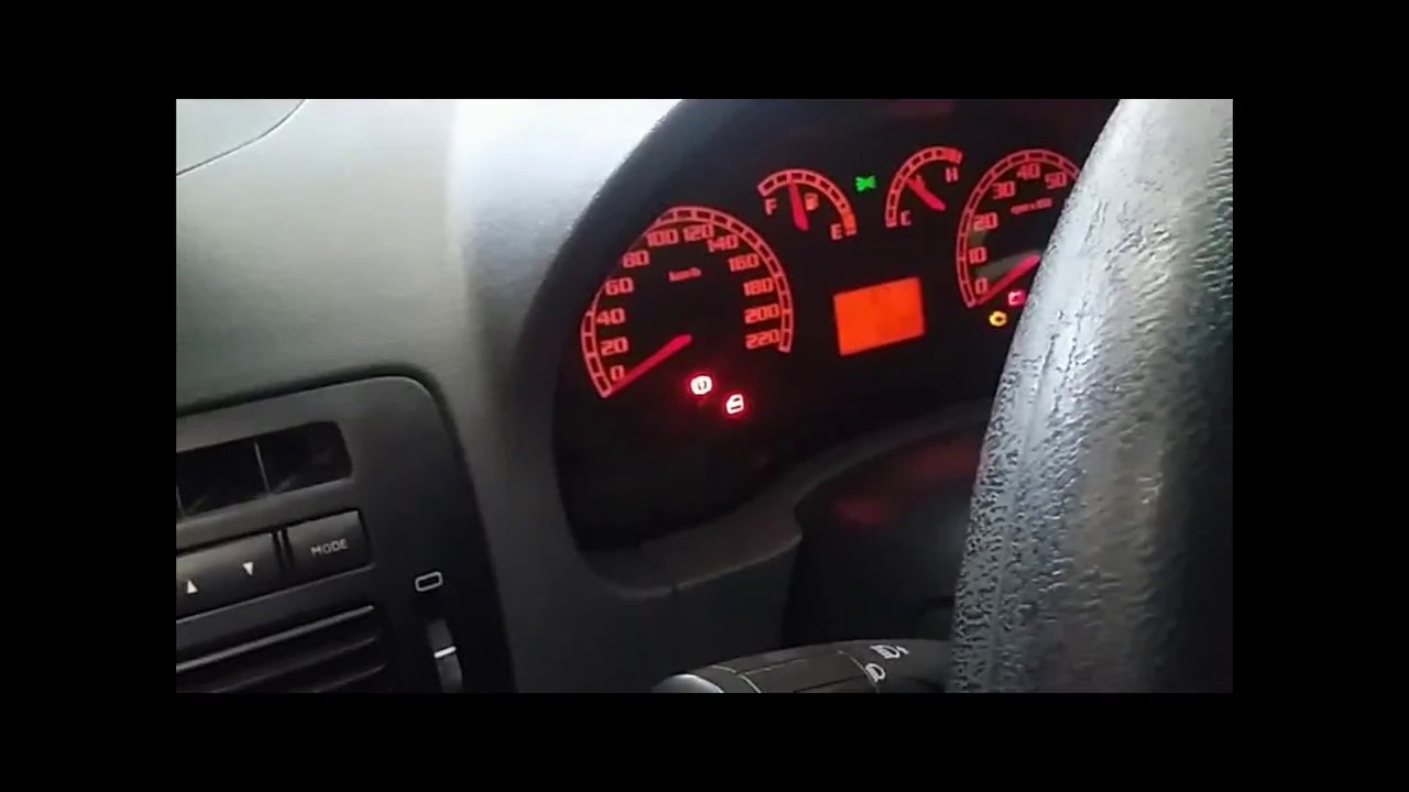 Instalar Led no Farol do Siena sem Luz de erro no painel (Solu&ccedil;&atilde;o completa e definitiva)