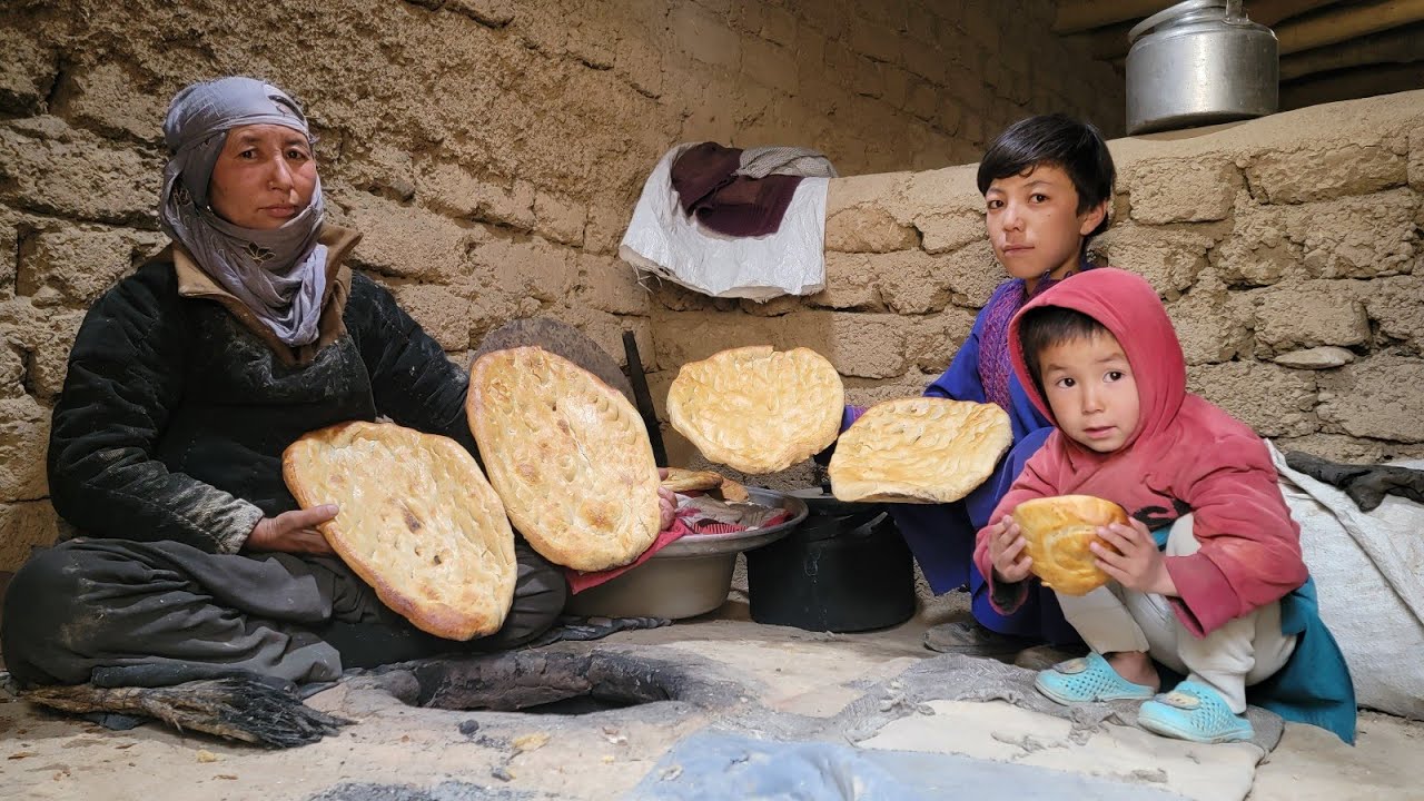 Life of a Family in a Village #Village bread#villagelifeafghanistan#villagelifeafghanistan