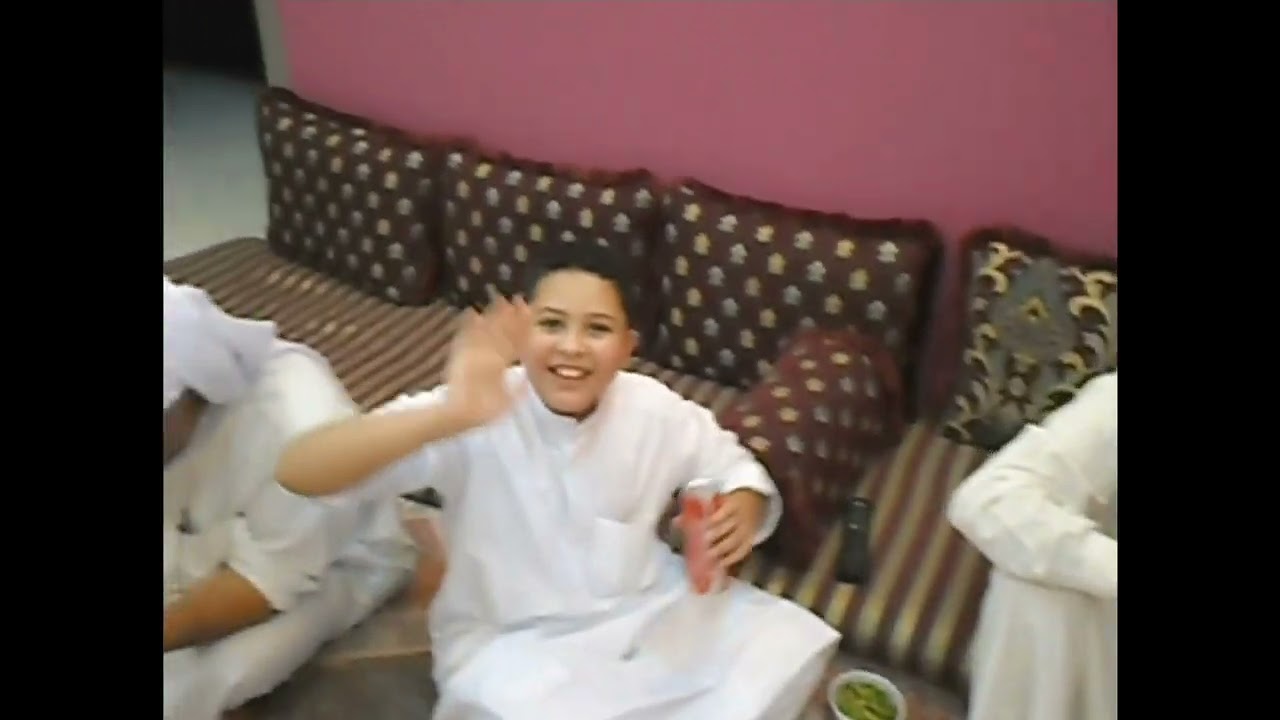 لقاء المعايدة لعيد الفطر أبناء و أحفاد المرحوم الحاج صالح حسين السالم بومحمد ١٤٣٥/١٠/١هـ