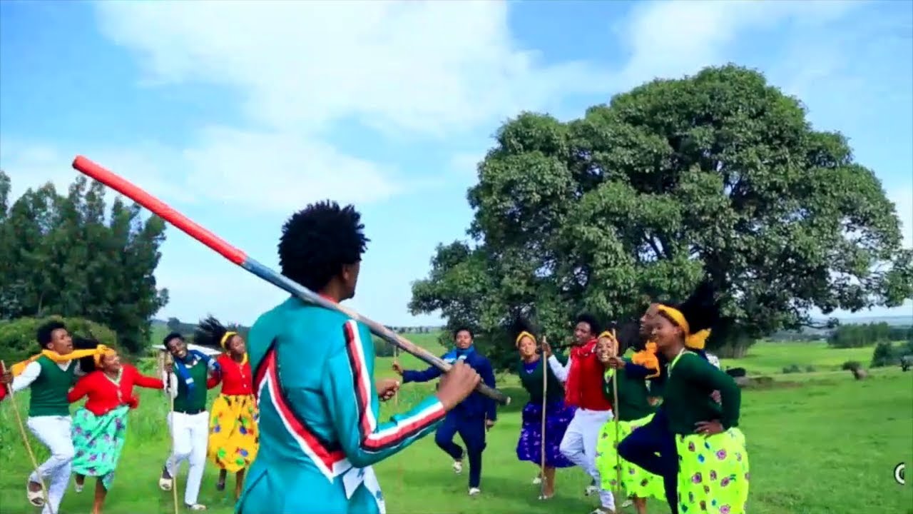 Mogoroo Jifaar: Koottu Na Gaafadhu ** NEW 2017 Oromo Music ** by RAYA Studio