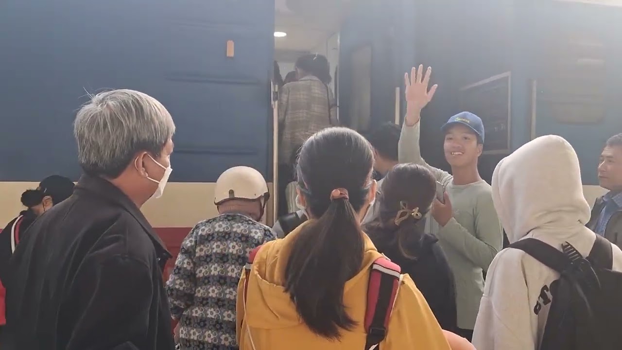 Tổng hợp 4 chuyến tàu tại ga Nha Trang 