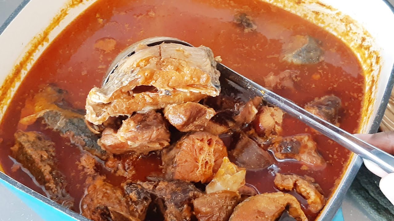 How To Make Smoked Turkey  And Mixed Fish Light Soup/Ghana