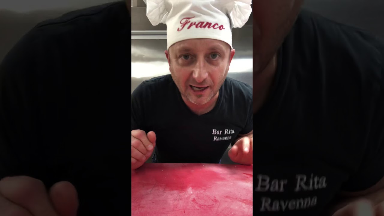Chef Franco e la sua salsiccia e fagioli da maschio alfa