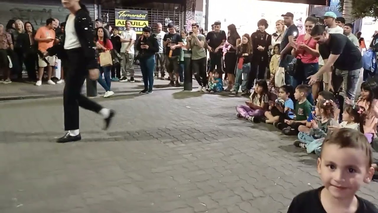 Elias Jackson imitador de Michael Jackson argentino en san justo 🥰😁