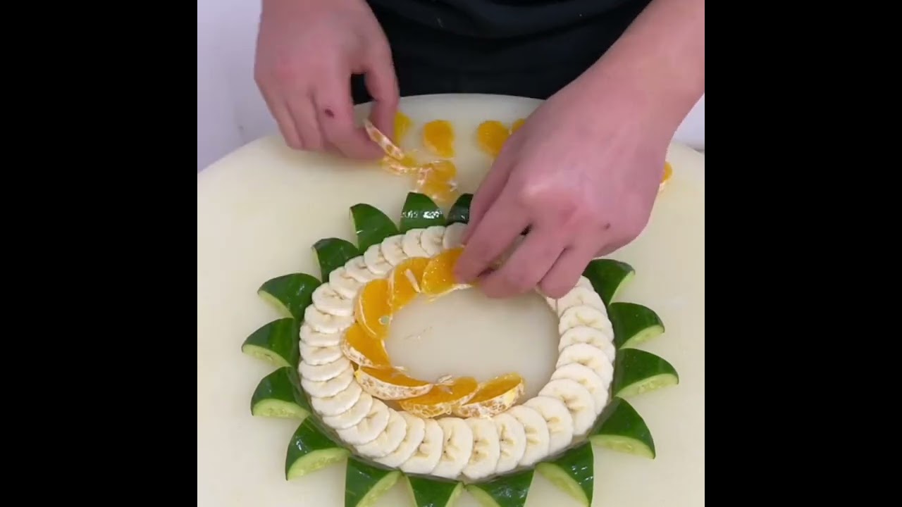 Fruit Plating Art That Turns Everyday Ingredients into a Stunning Floral Masterpiece