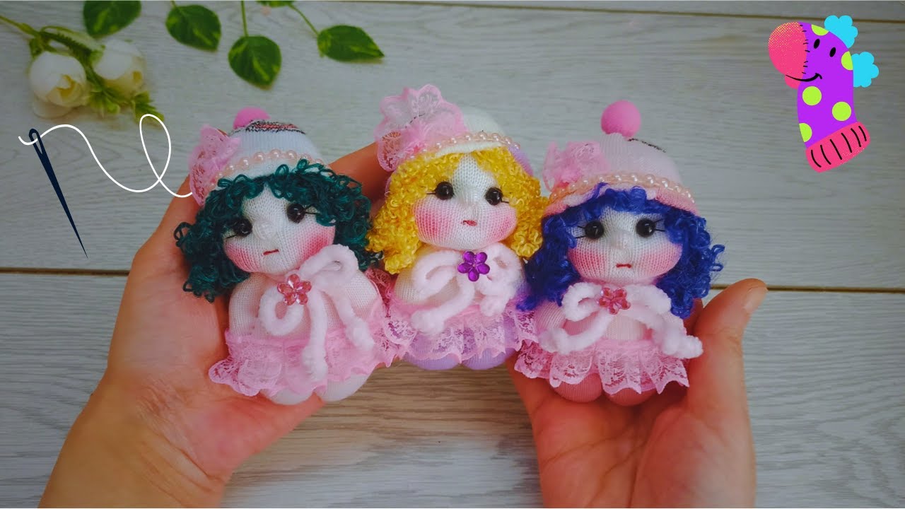 Я сделала милых кукол-сувениров из носков🧦 Они красивые и простые, их сможет сделать каждый😍