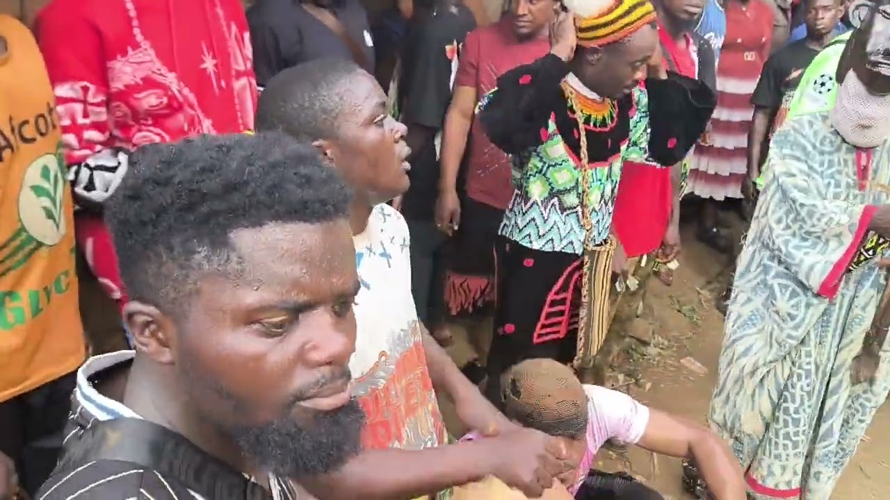 Ndohnyi Isaibal-Fundong at Bobong during Bo Chofo's funeral ceremony 