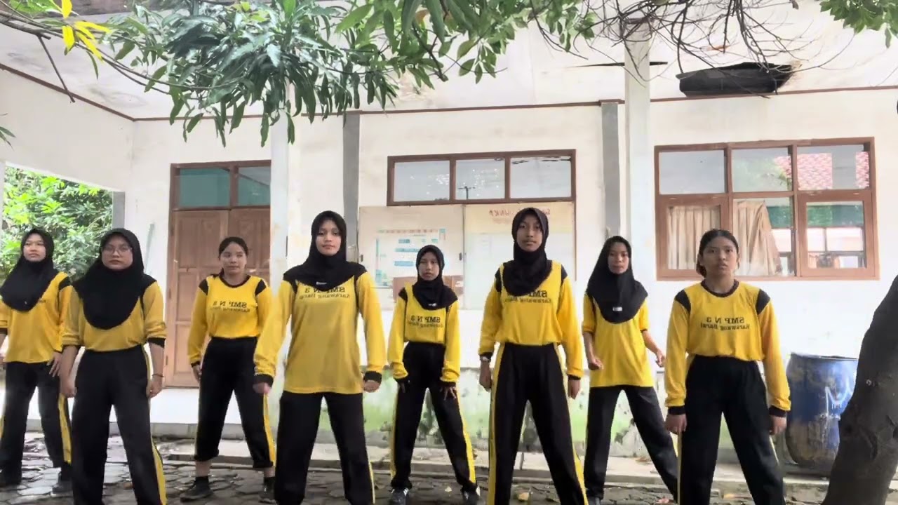 TUGAS PJOK SENAM KREASI SMP 3 KARBAR