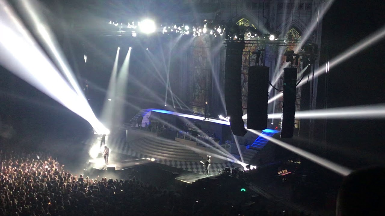 Ghost leeds arena 23/11/19 year zero/he is/mummy dust/kiss the gogoat/dance macabre/square hammer
