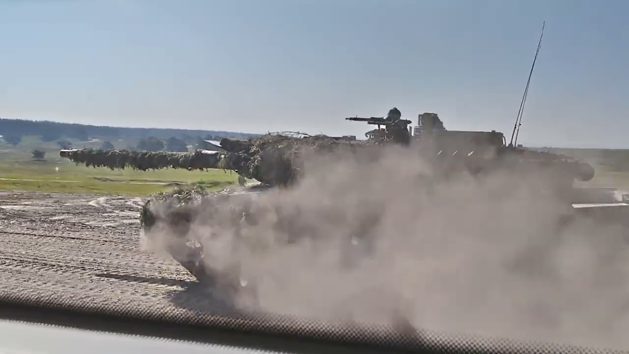 Tag der Bundeswehr Augustdorf 2024, Leopard in der Senne
