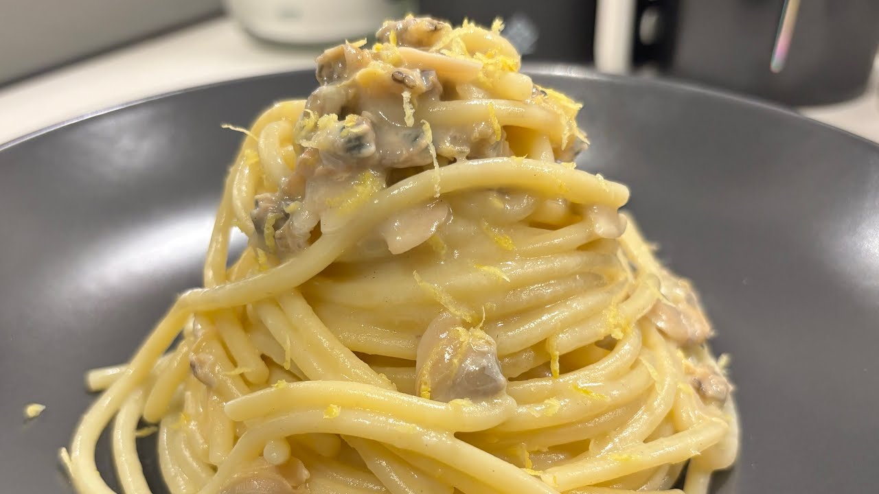 Spaghetti alle VONGOLE, come farli a casa in soli 30 minuti!! - troppo buona questa pasta!