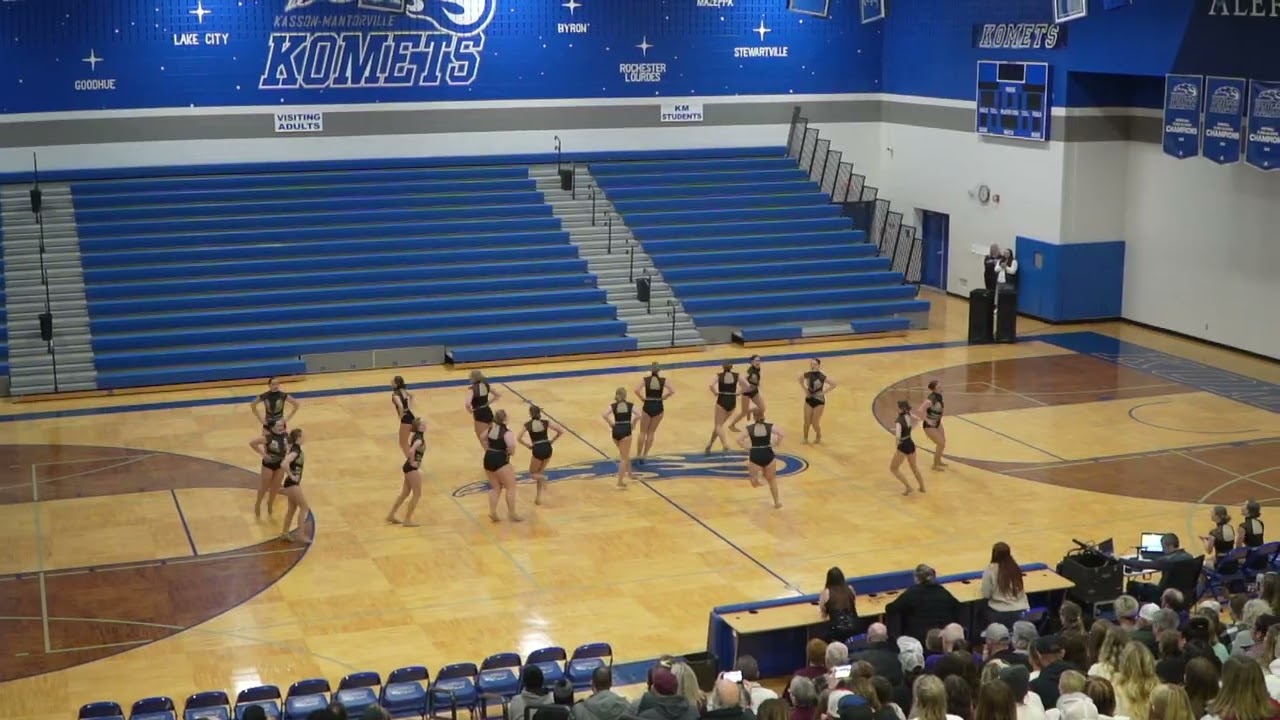 Kasson Mantorville Komettes 2025-2026 Varsity Kick - KMHS HVL Competition