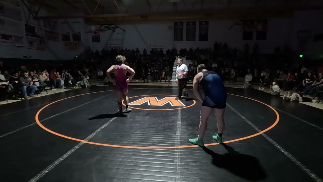 Knucklehead Wrestling 1 - Tayler Davis vs. Garrett Gillas